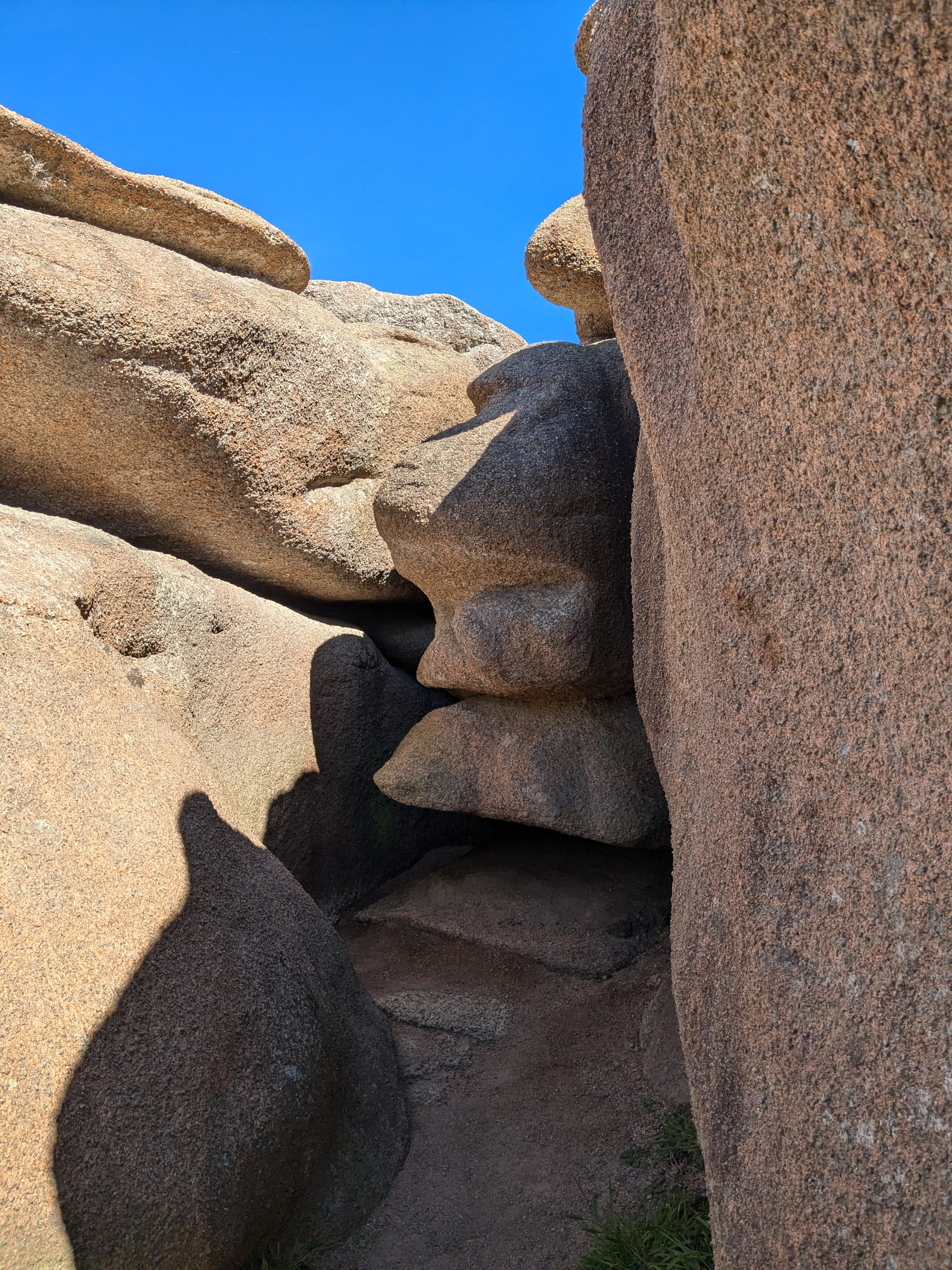 Formes de granit rose