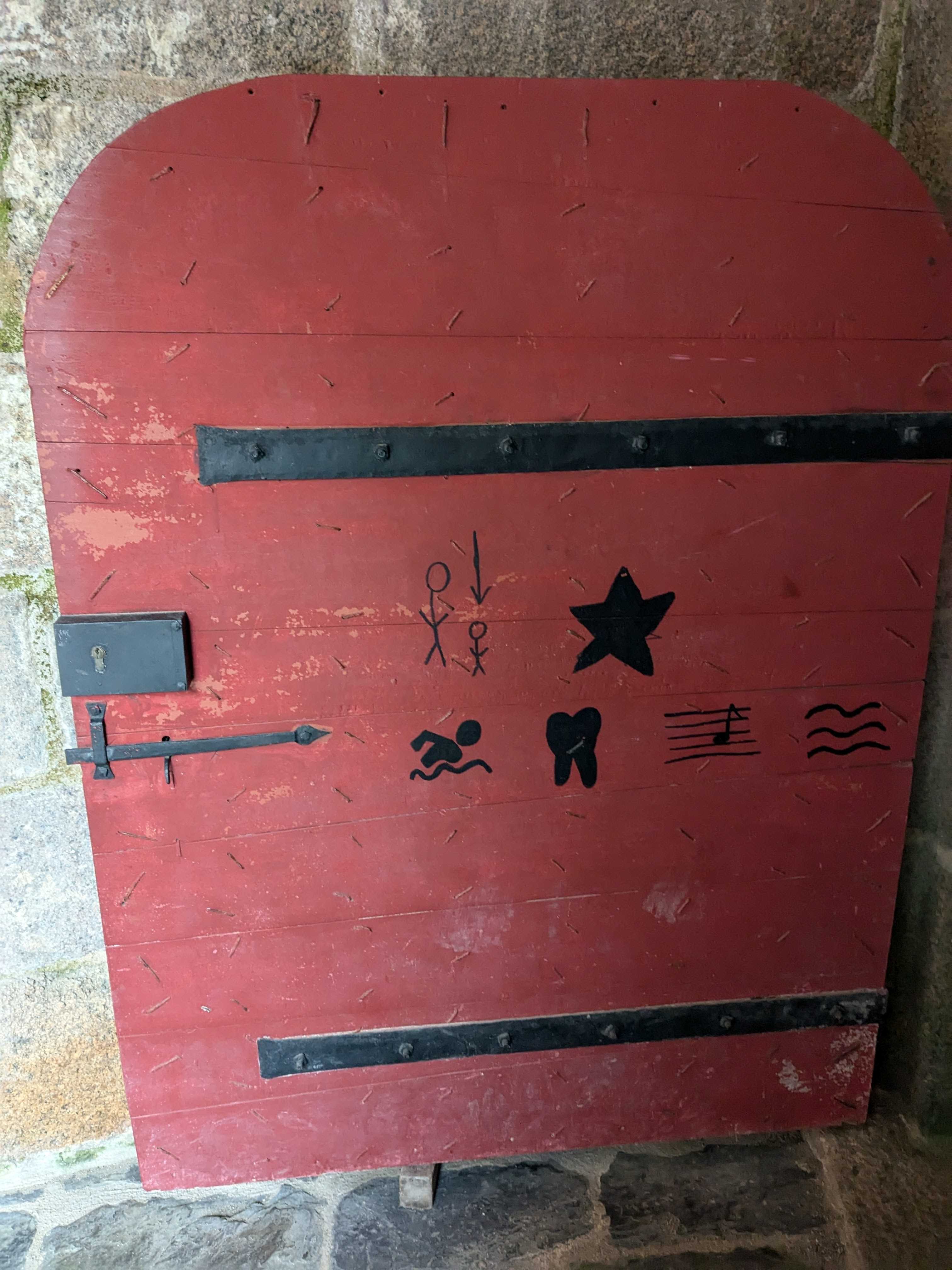 Mystérieux rébus au Château du Taureau